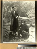 藏品(排灣族施術女巫)的圖片